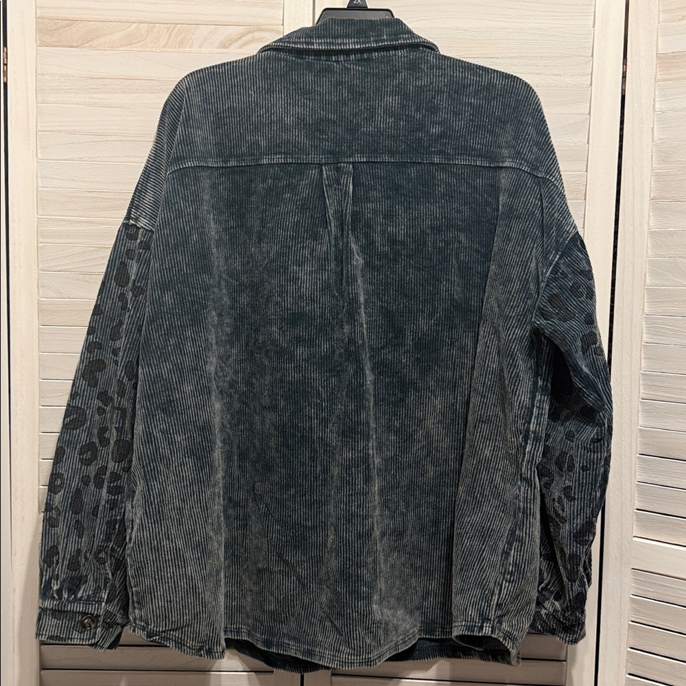 White Birch Blue Corduroy Shacket with Animal Print Accents. 2X - Picture 3 of 8